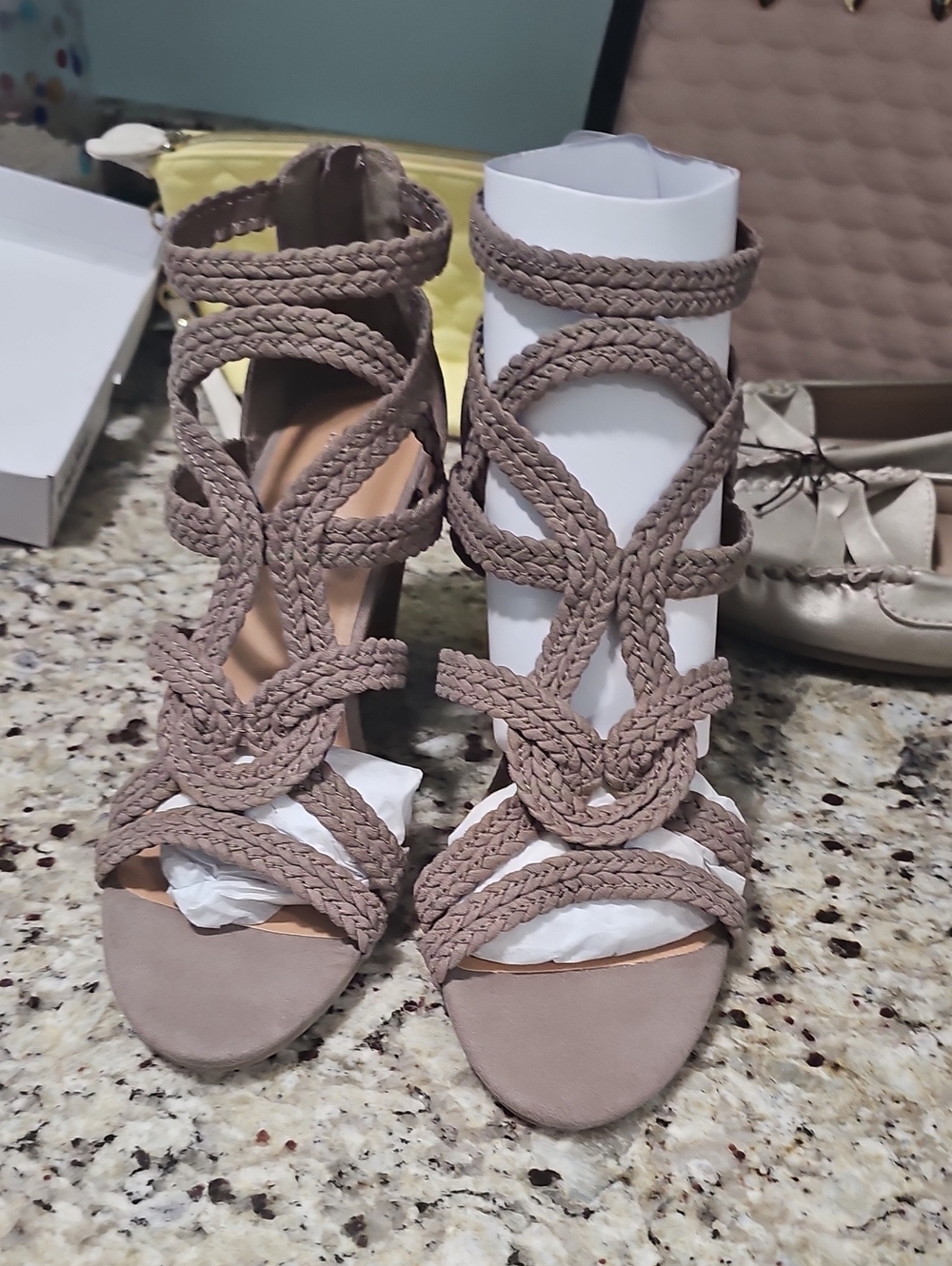 Womens Sonoma Wedge Braided Strappy Taupe Women’s High Heel Sandals Size 9